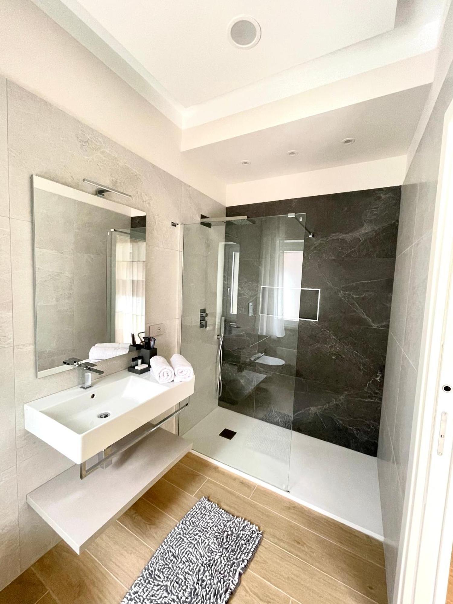 Colombo Suite Cassino Ngoại thất bức ảnh